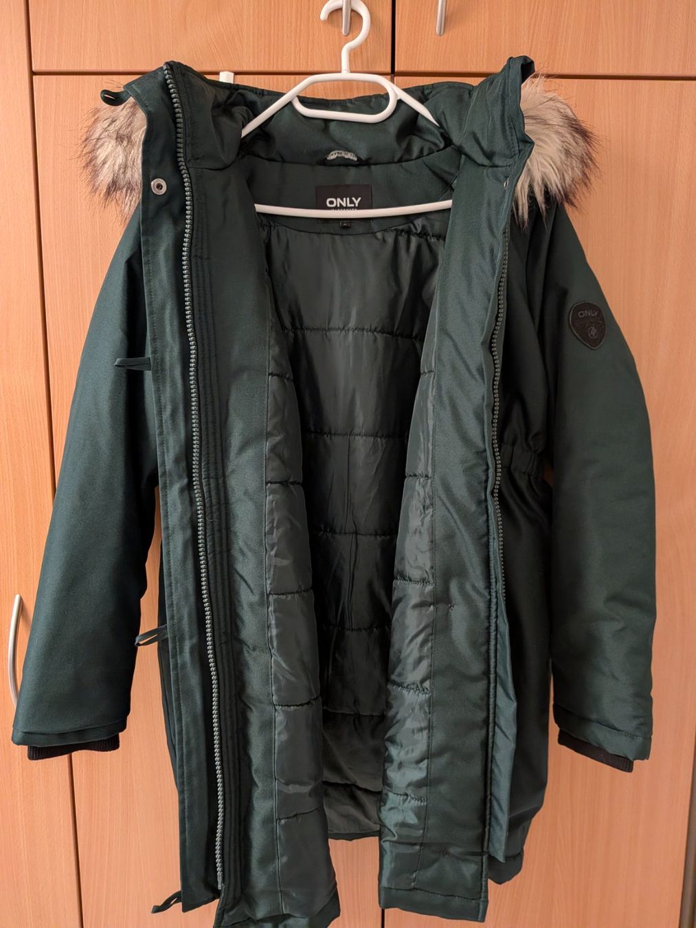 Only Cappotti: Only Maternity Winterjacke M – Usato da Kollbrunn venduto da Ivana.s89 5