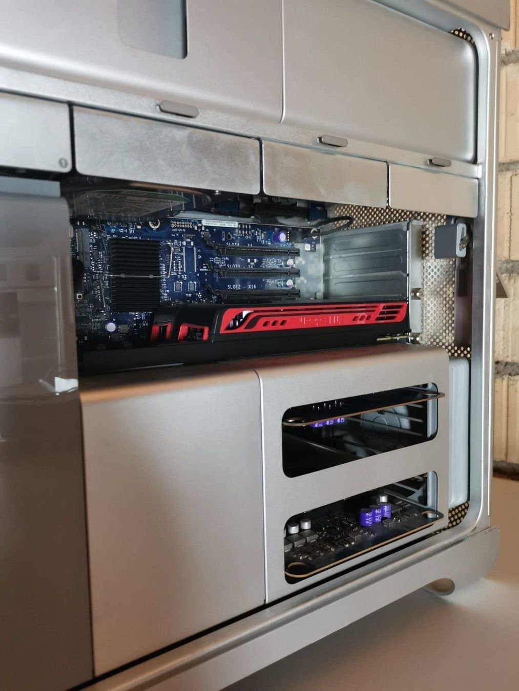 Apple PC: Mac Pro 3.1 2.8 Ghz Quad Core Intel Xeon – Usato da St. Margarethen TG venduto da Mac-PC 7