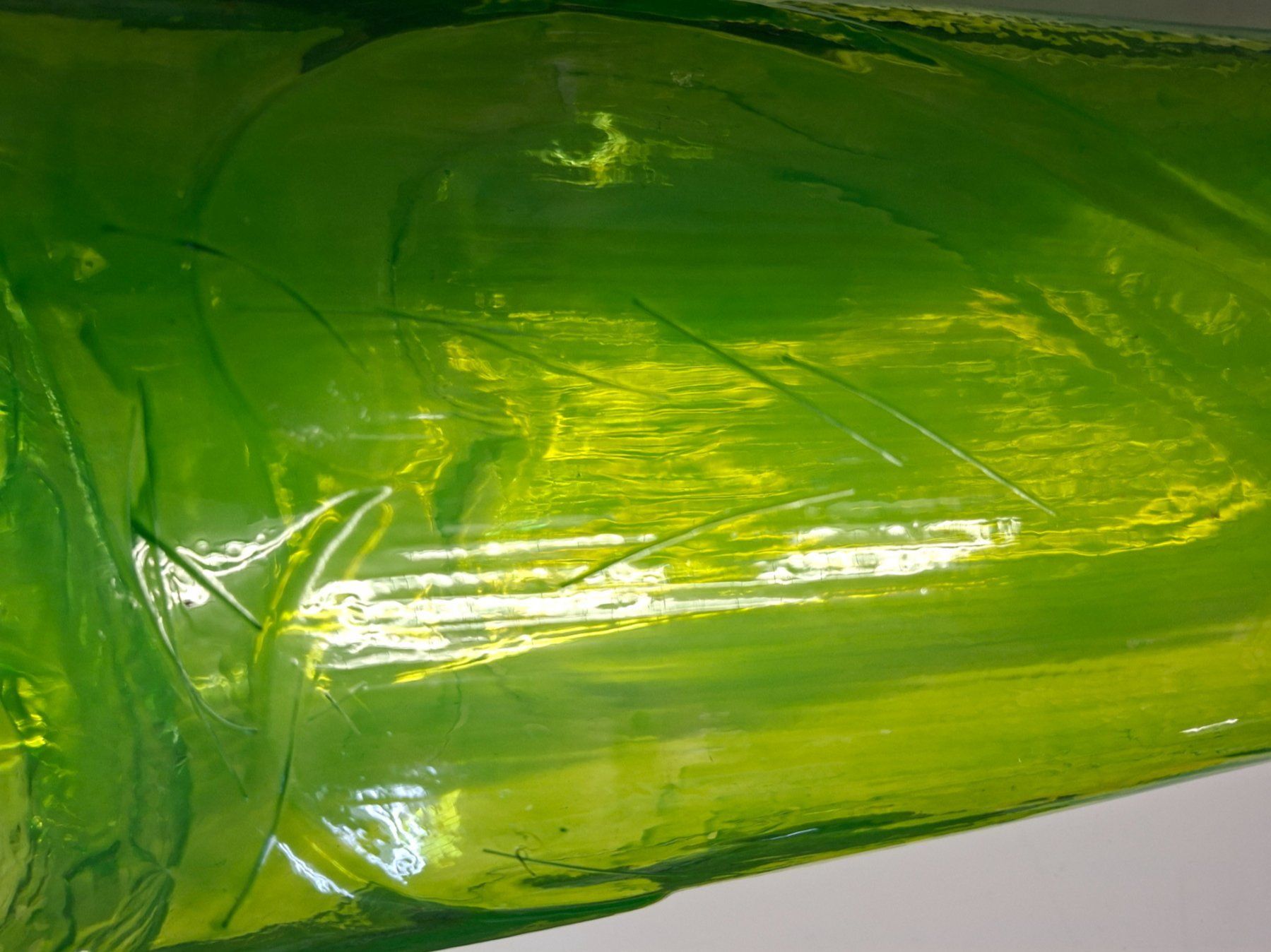 Altro in Stoviglie & Bicchieri: Grüne Glasflasche in Gewehrform – Usato da Wettingen venduto da Wendemarket 2