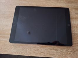 iPad (8. Generation) 128 GB Wi-Fi gebraucht