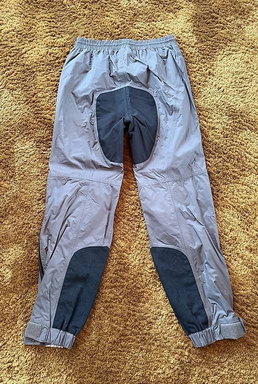 Lotti di vestiti: Regenkleider Motorrad – Usato da Ruswil venduto da Mega3 4