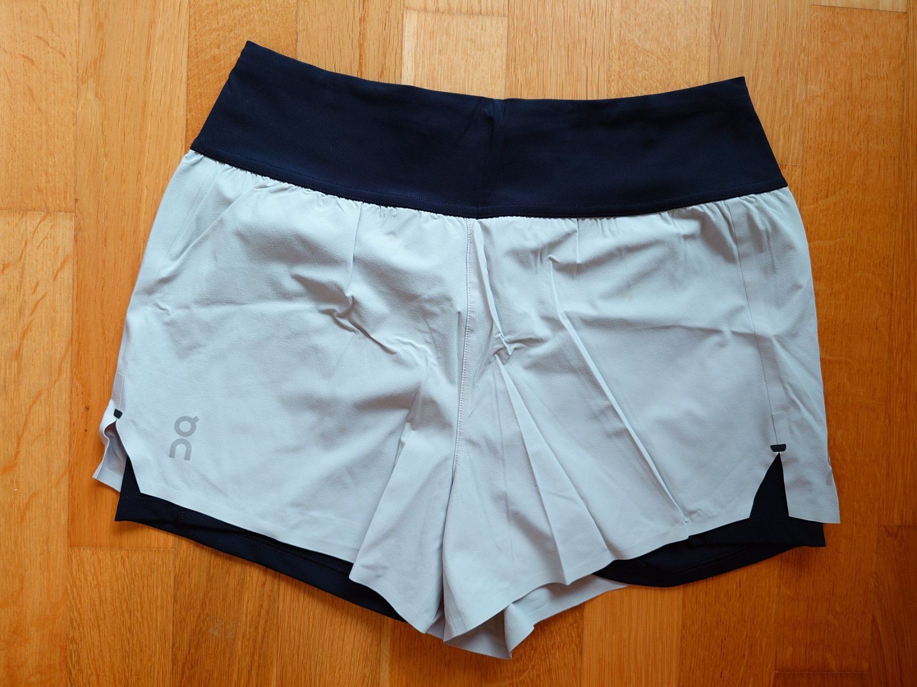 Hosen: On Running Shorts Damen Gr. S – Gebraucht aus Muri AG von komich4