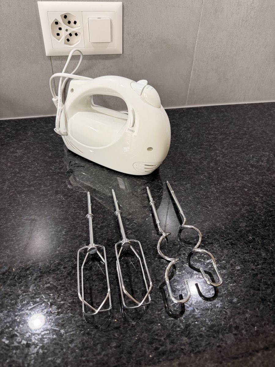 Elettrodomestici da cucina: Batteur électrique AFK HM 250T – Usato da Neuchâtel venduto da gonzalez.ni 1