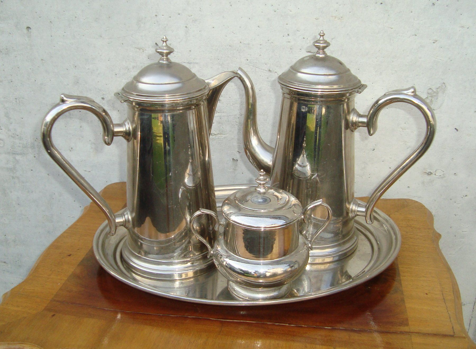 Teekannen: Kaffee Tee Set mit Tablar – Gebraucht aus Oberdorf NW von Lufao