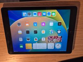 Apple iPad (5th Generation, A1822) – 32 GB - Mars 2017