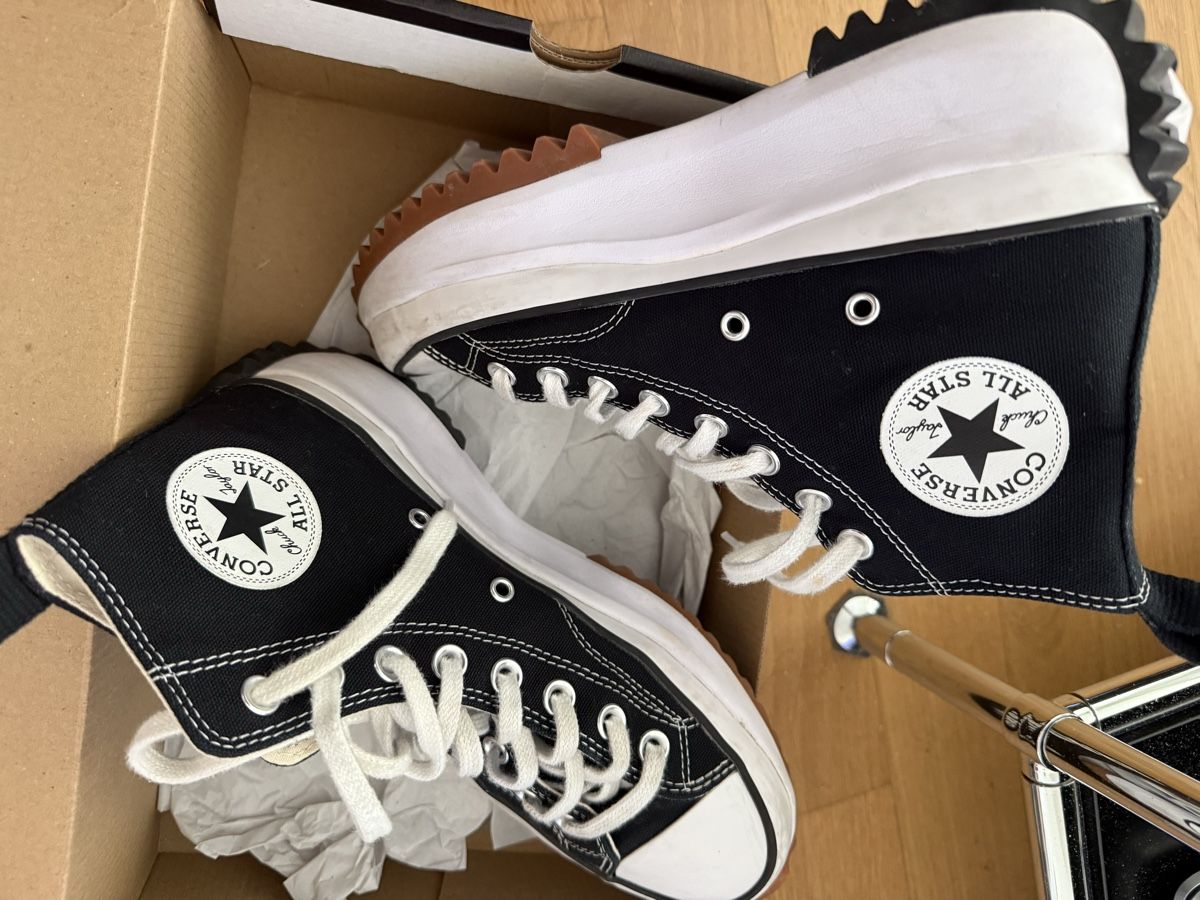 Converse Chaussures femmes: Converse Sneaker Schwarz Grösse 39 Damen – D'occasion à Winterthur par yar_dpp8 4