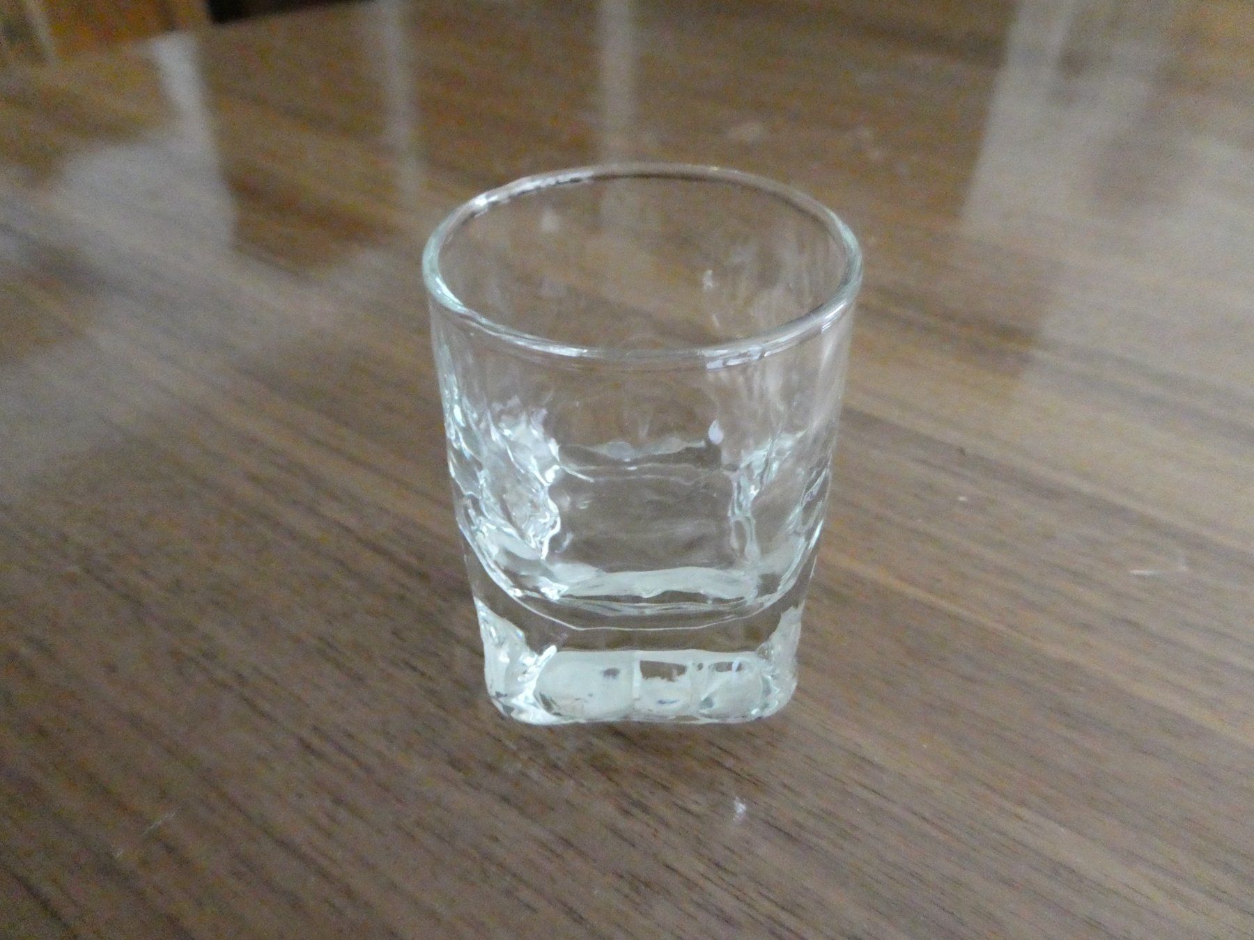 Bicchieri: 6 Quartz Amuse-Bouche / Likörgläser neu – Nuovo e nell'imballaggio originale da Basel venduto da Robyn 1