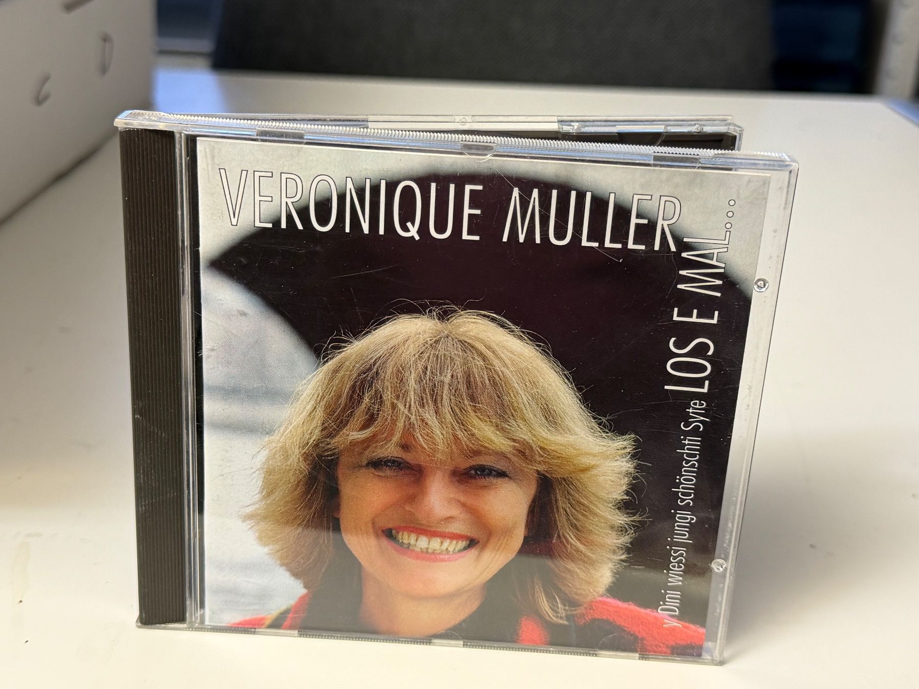 CD: Véronique Müller - Los E Mal - HB21C – Usato da Küsnacht ZH venduto da Jazztilldawn