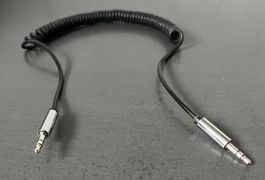 Câble enroulé - Belkin -  Audio Jack 3,5 mm - Noir