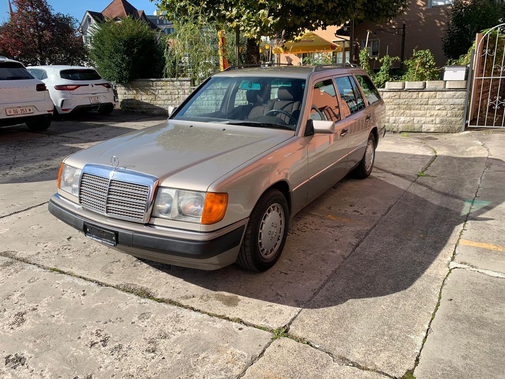 Mercedes Benz 300TE (Veteran Jahrgang 1990)