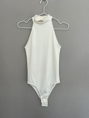 Pull & Bear Body, Size M