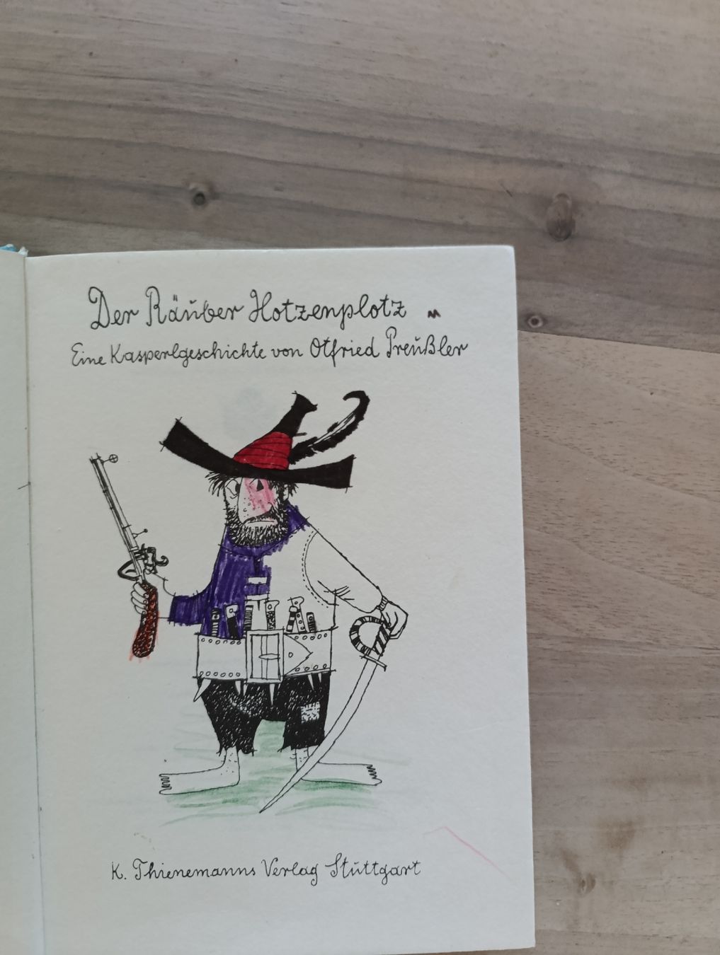 Libri: Der Räuber Hotzenplotz - Ein Klassiker für Kinder! – Usato da Richterswil venduto da NovemberGZ 1