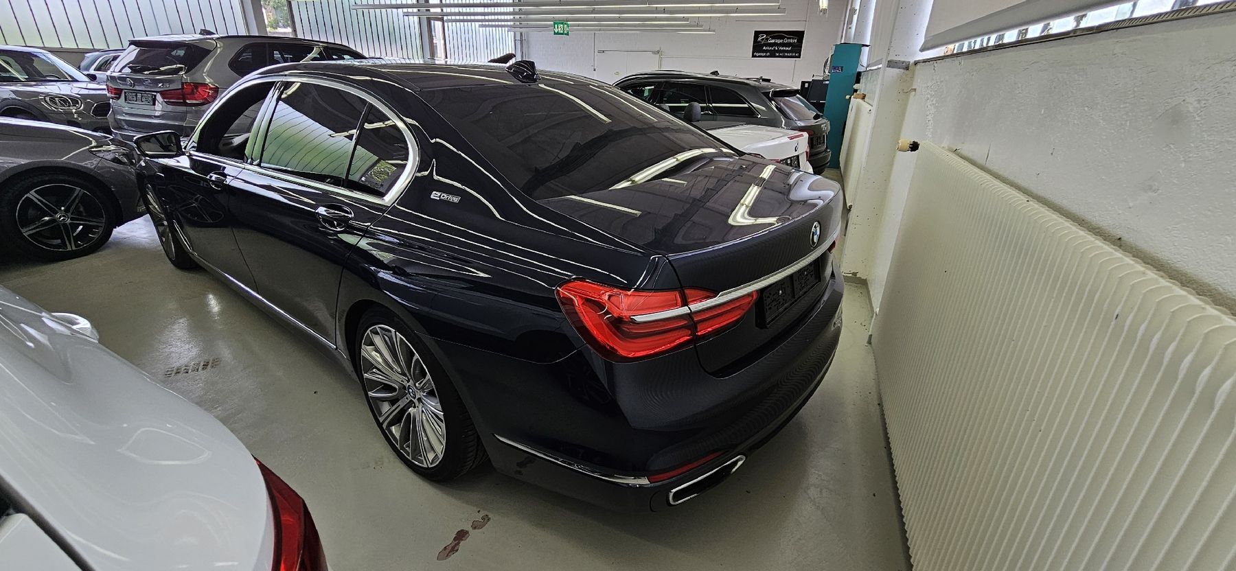 BMW Automobili: BMW 740LE Xdrive – Usato da Rougemont venduto da 911__ 8