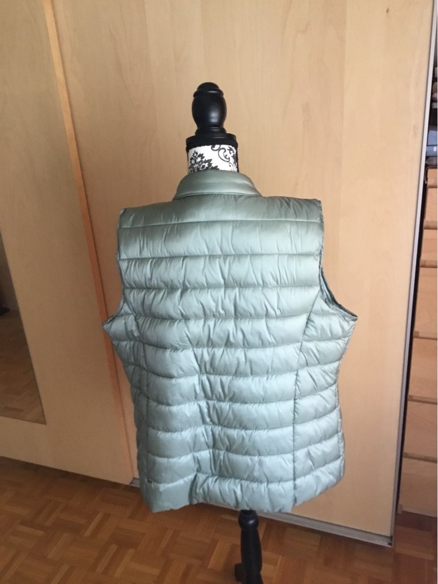 Gilet & Giacche senza maniche: Tchibo  Giltet grün, Größe 46 – Usato da Endingen venduto da Warlock 1
