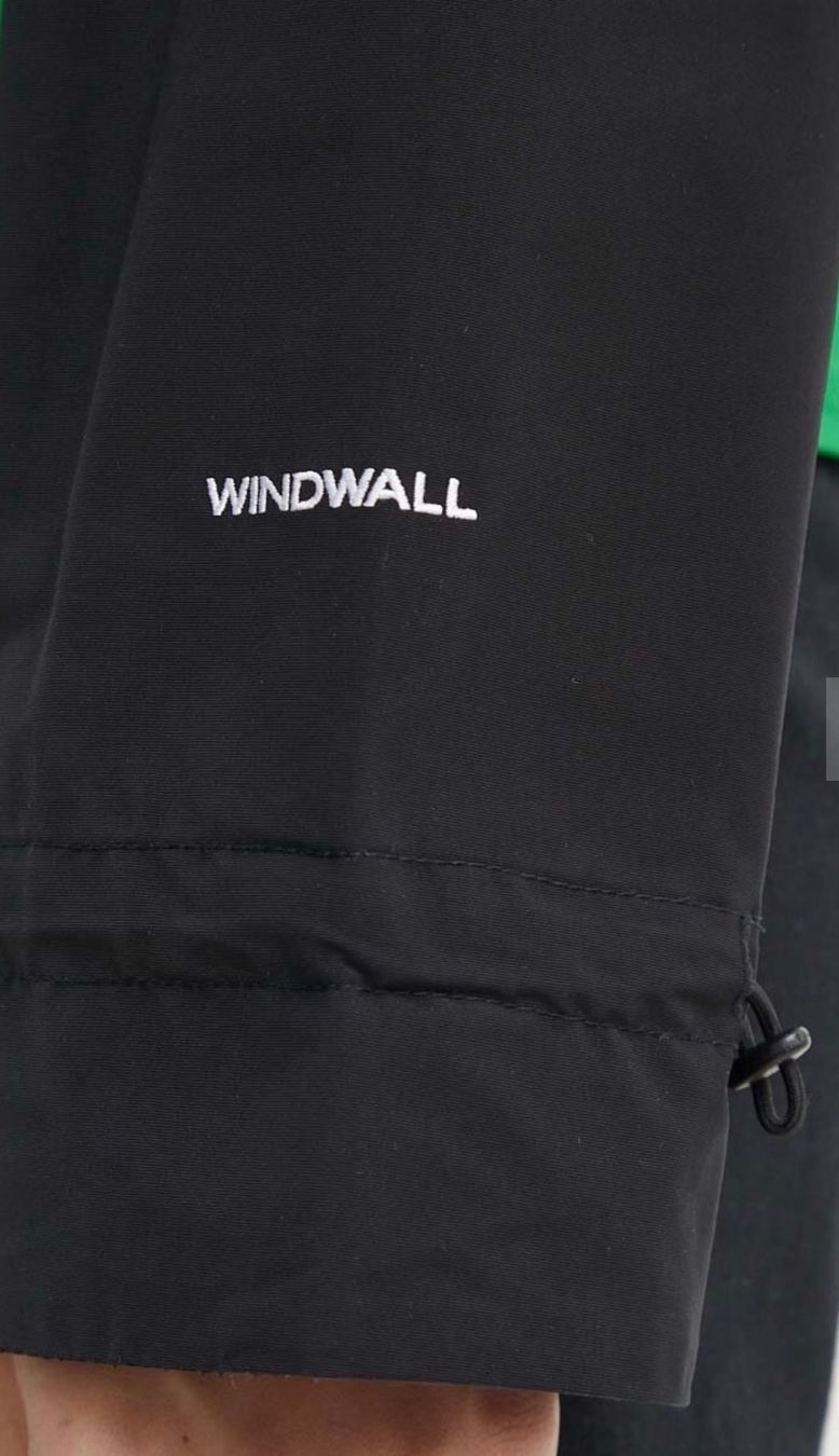 North Face Giacche: The North Face light soft shell Wind Jacket – Nuovo e nell'imballaggio originale da Frauenfeld venduto da Vanityroom 3