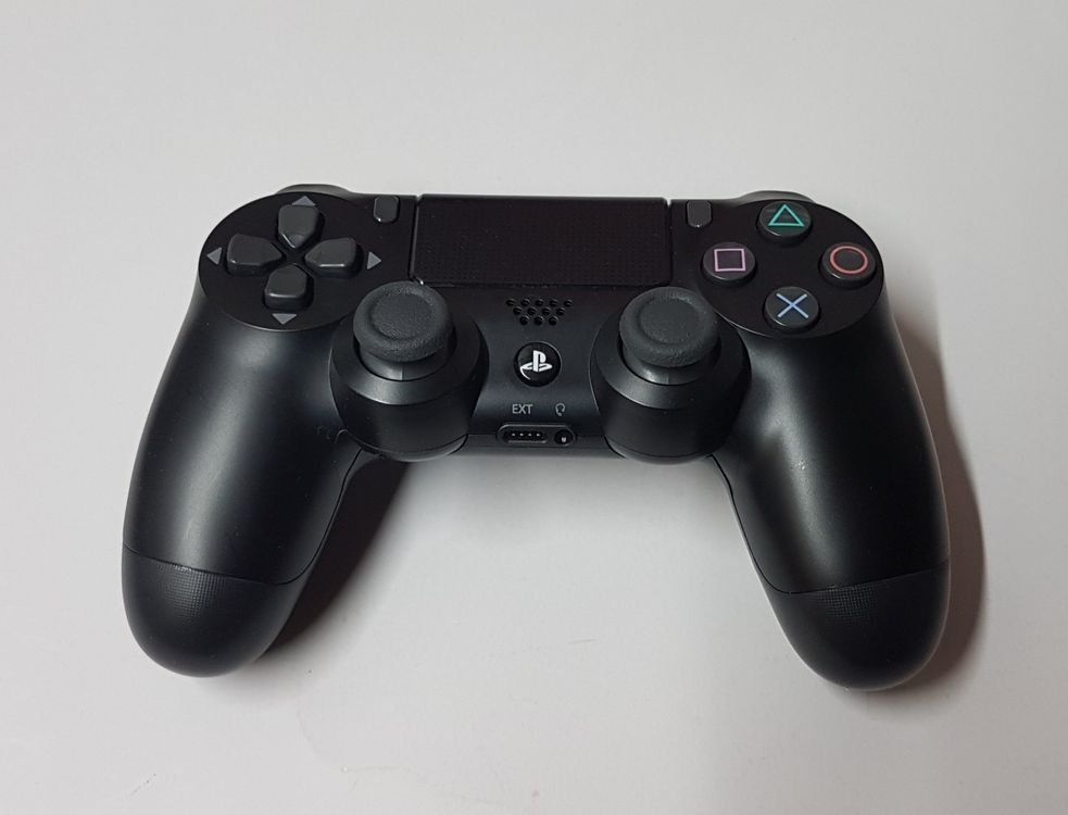 Sony Controller: Sony Dualshock 4 V2 Wireless Controller PS4 – Usato da Meggen venduto da izRae