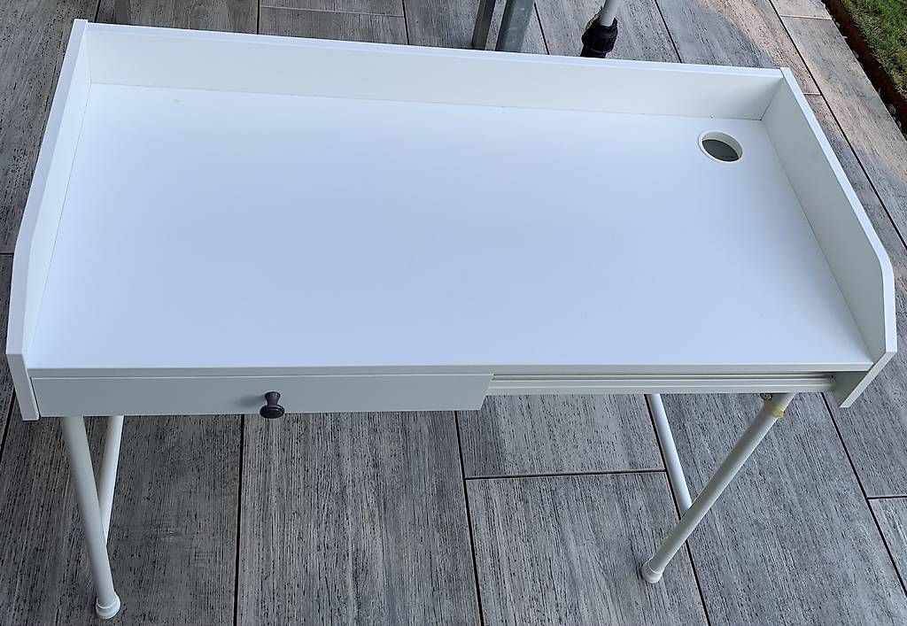 Schreibtische: Schreibtisch weiss – Gebraucht aus Marbach SG von dmk_xjq5