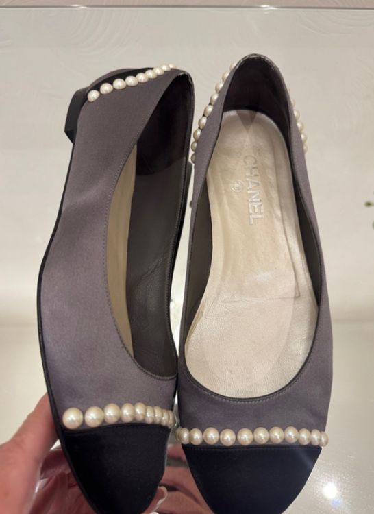 Chanel Chaussures femmes: Ballerinas von Chanel mit Perlen -.40,5 – D'occasion à Steg VS par joa_k2b8 4