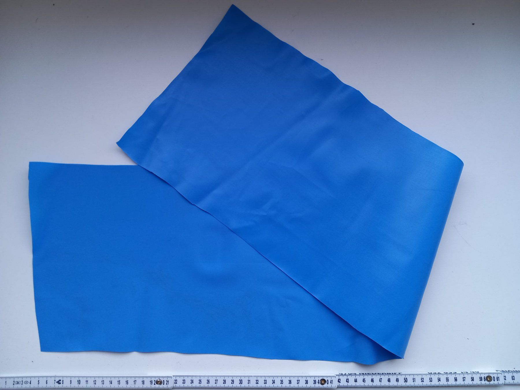 Tessuti: 3 grosse blaue Blachenteile/Stoffrest: Vielseitig einsetzbar – Nuovo (secondo la descrizione) da Oensingen venduto da SpiPhEg46 1