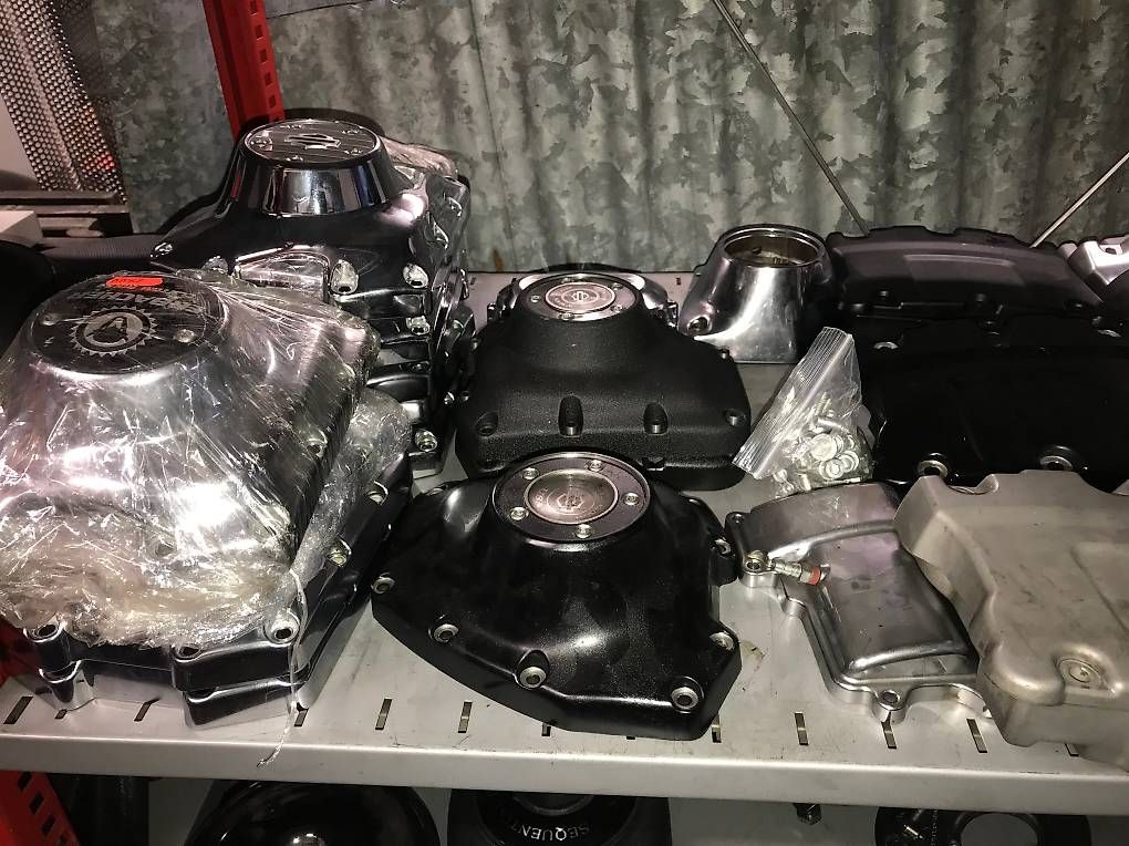 Tutti i ricambio per moto: Harley-Davidson Diverse Motorendeckel – Usato da Schlieren venduto da motostyling 1