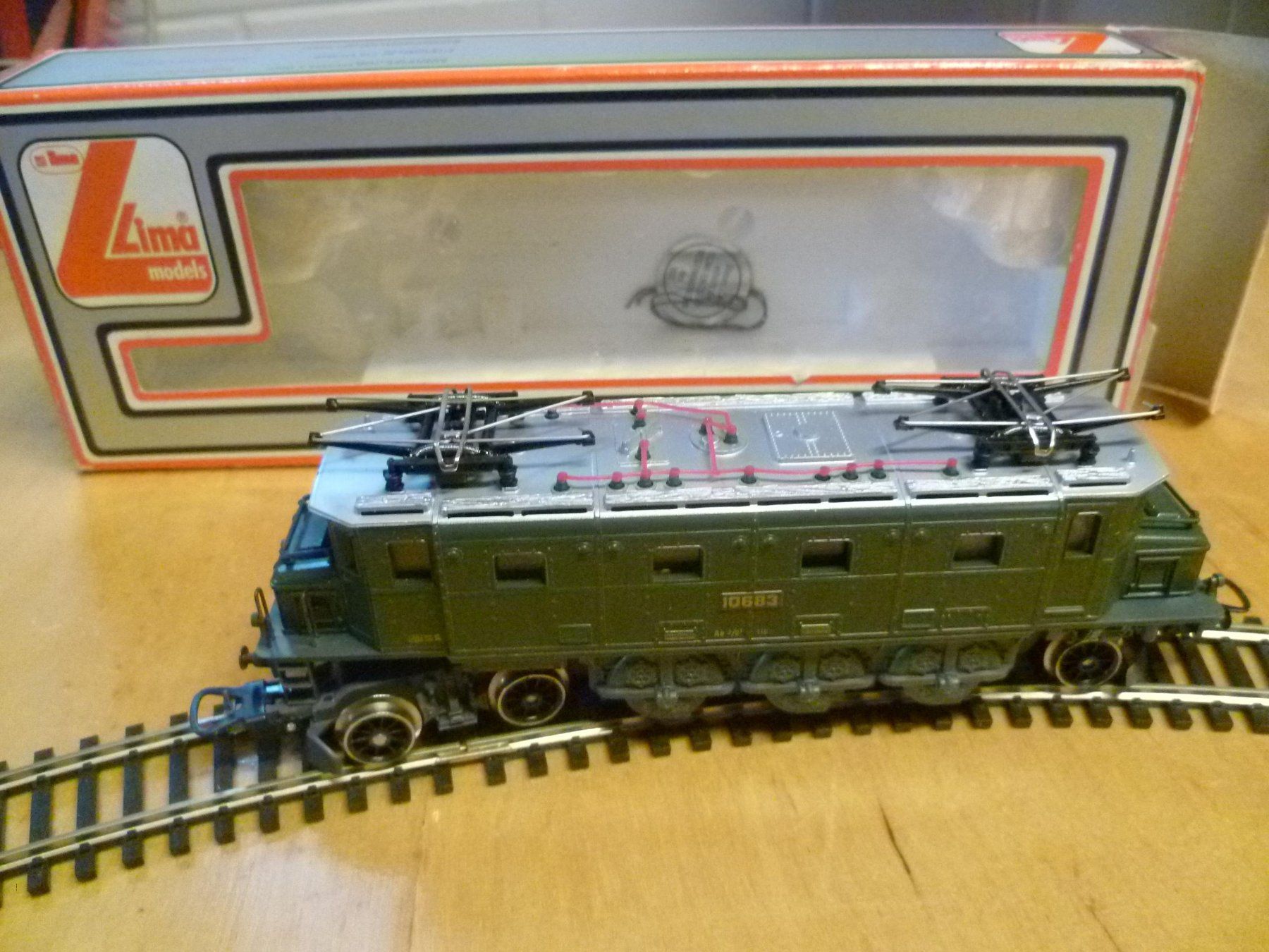 Lima Modellini di ferrovie: SBB Ae 3/6 l Lok H0 DC – Usato da Rickenbach BL venduto da umro11