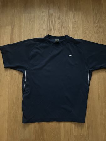 Nike Tshirt Gr. L 