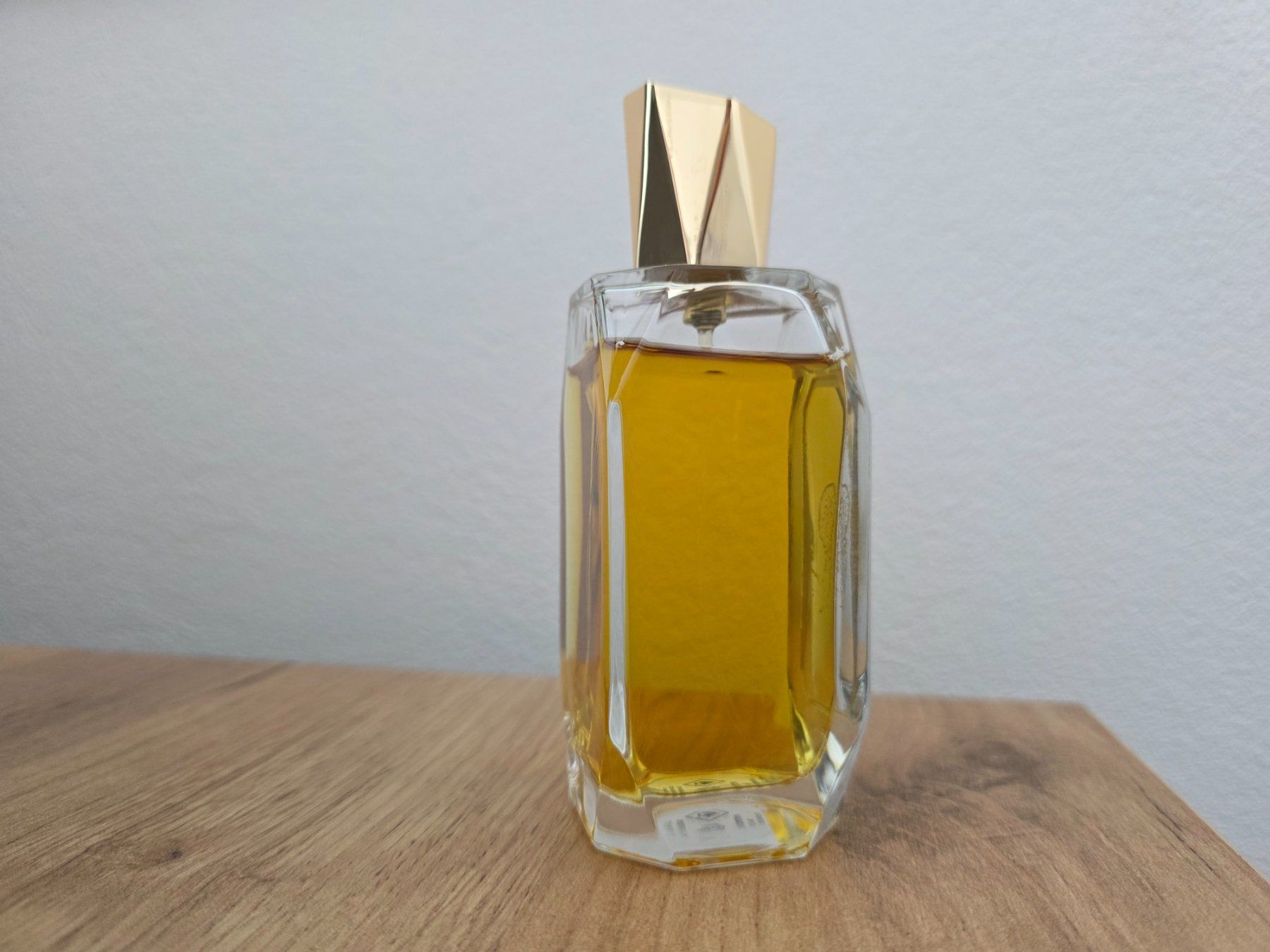 Profumi & Eau de Toilette: Nota Sugar - Ūlyka ca. 90 / 100 ml Extrait de Parfum – Usato da Root venduto da FragranceEla 3