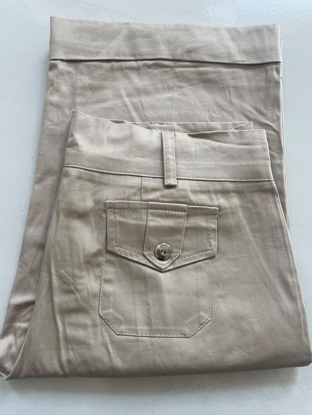 Hosen: Bermuda 42 - Hose Beige – Gebraucht aus Minusio von Pink222 4