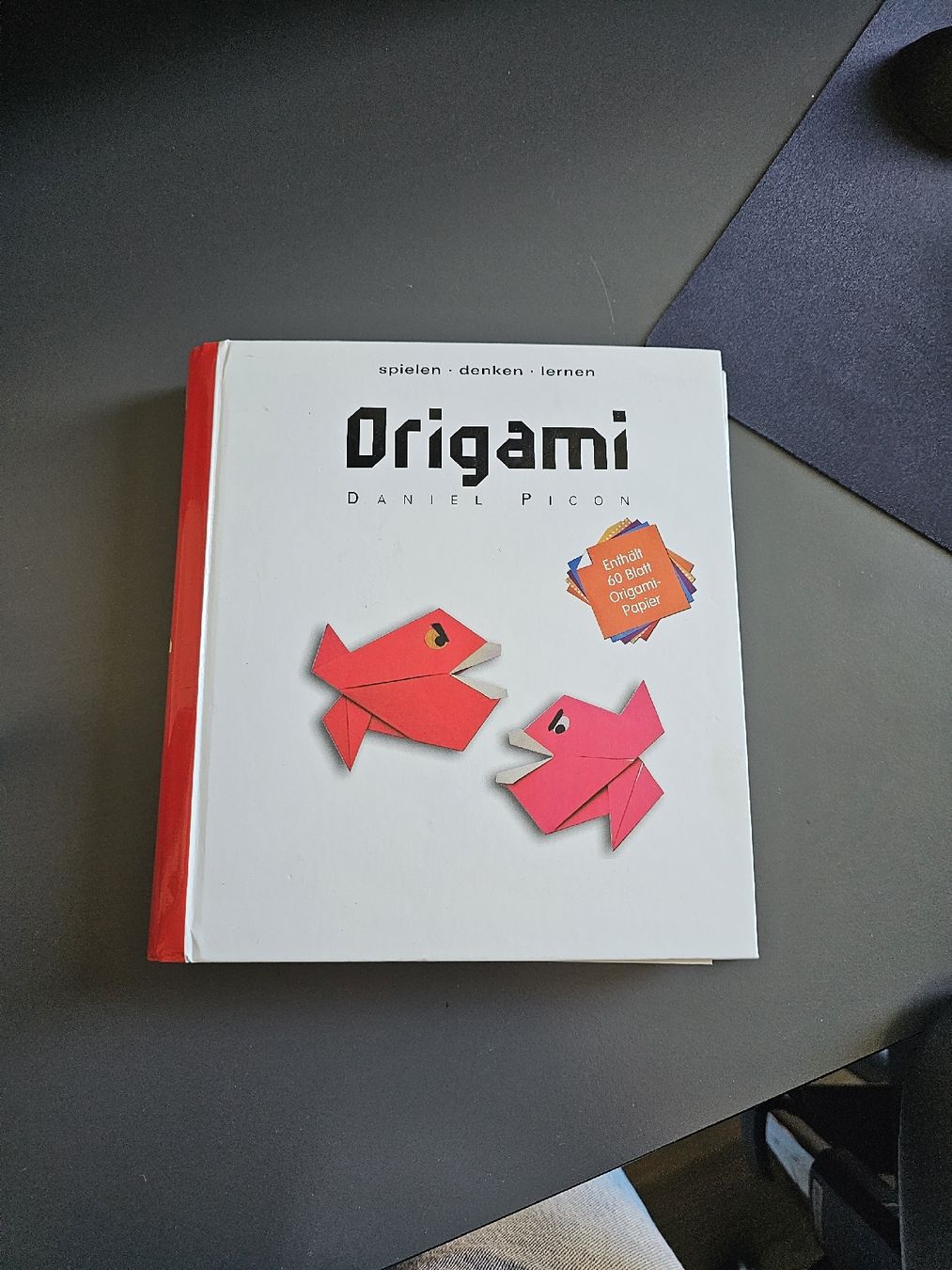 Bücher: Origami Buch mit Origamipapier  – Gebraucht aus Grellingen von JJJJ93