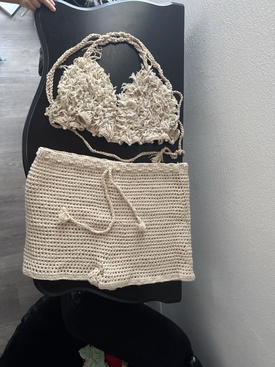 Vestiti: Häkel Set beige, Zweiteiler HANDMADE  – Nuovo (secondo la descrizione) da Bülach venduto da noc_yn8m