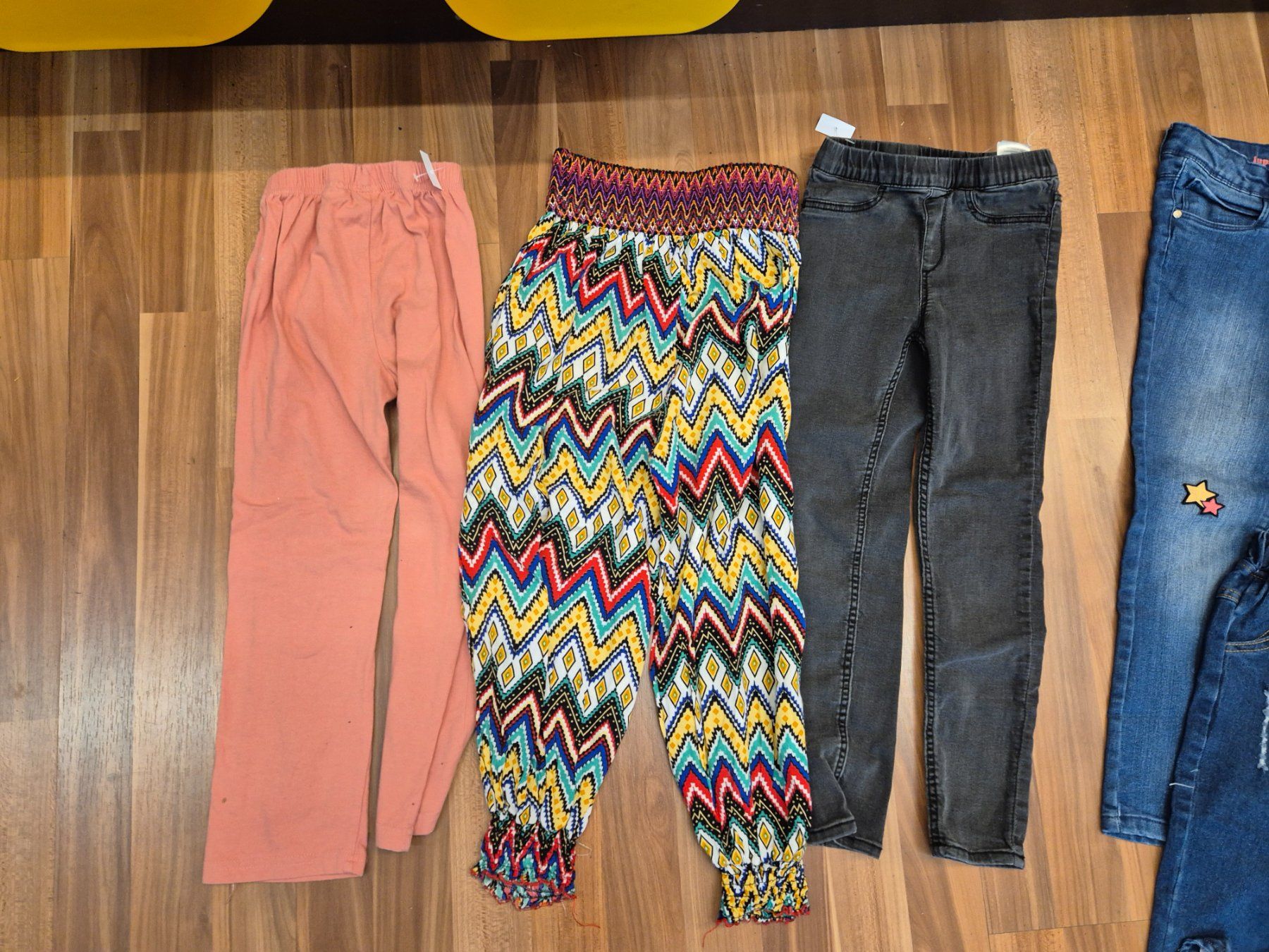 Pantaloni: 6 Hosen Grösse 116 Mädchen, B2 – Usato da Schwarzenburg venduto da Flamingo07 1