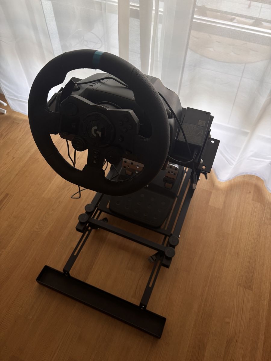 Logitech Controller: Logitech G923 + GT Omega Simrig / Wheel Stand mit Rollen – Usato da Grenchen venduto da SGrosso 1