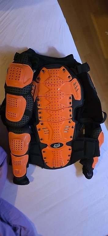 Protezioni & Imbottiture: Plastron de protection moto Fox – Usato da Courtelary venduto da Didier0 1
