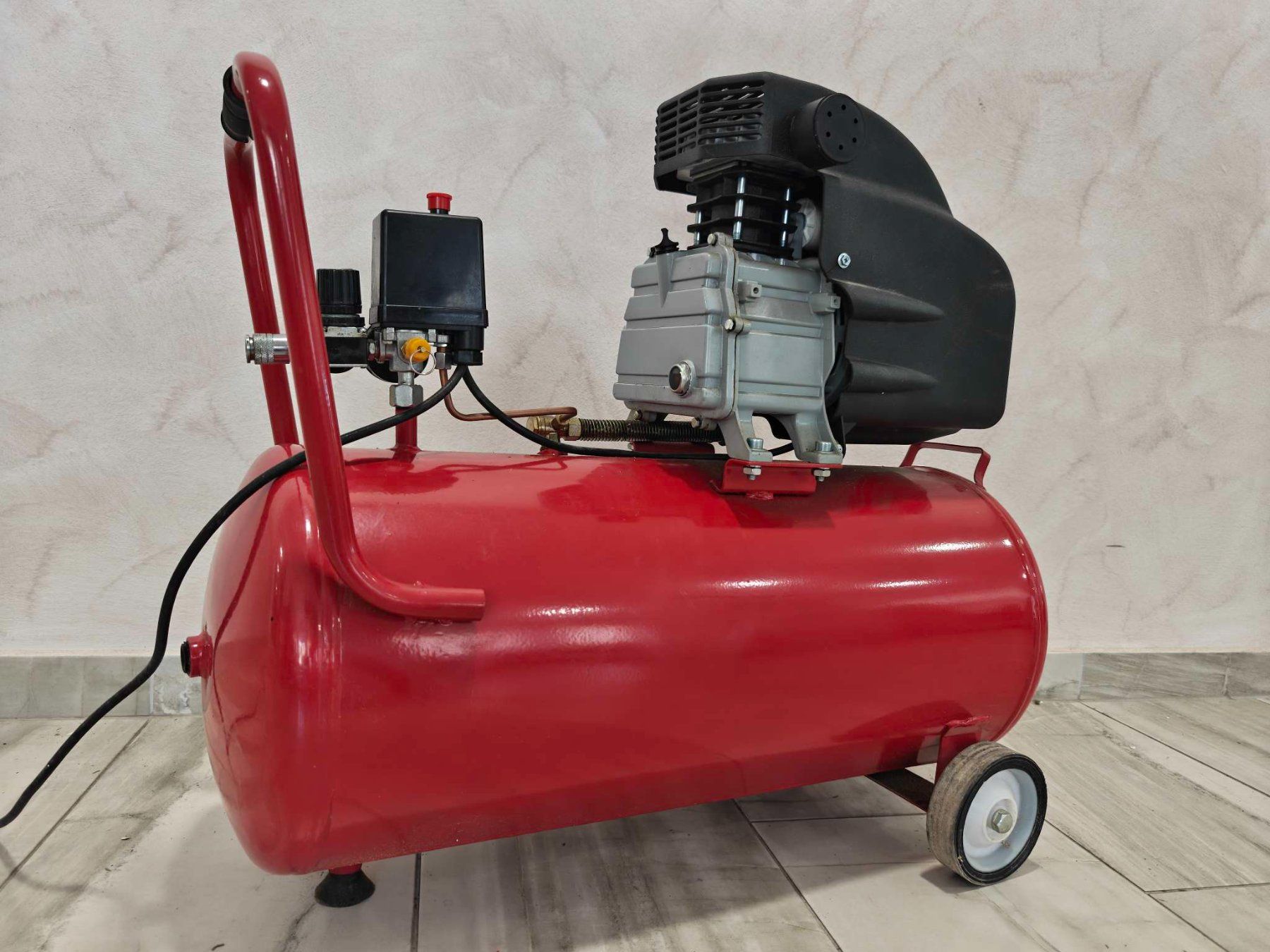 Compressori: Druckluft Kompressor 50 Liter Druckluftkompressor Kolben – Usato da Baar venduto da Werkzeugzentrum 7