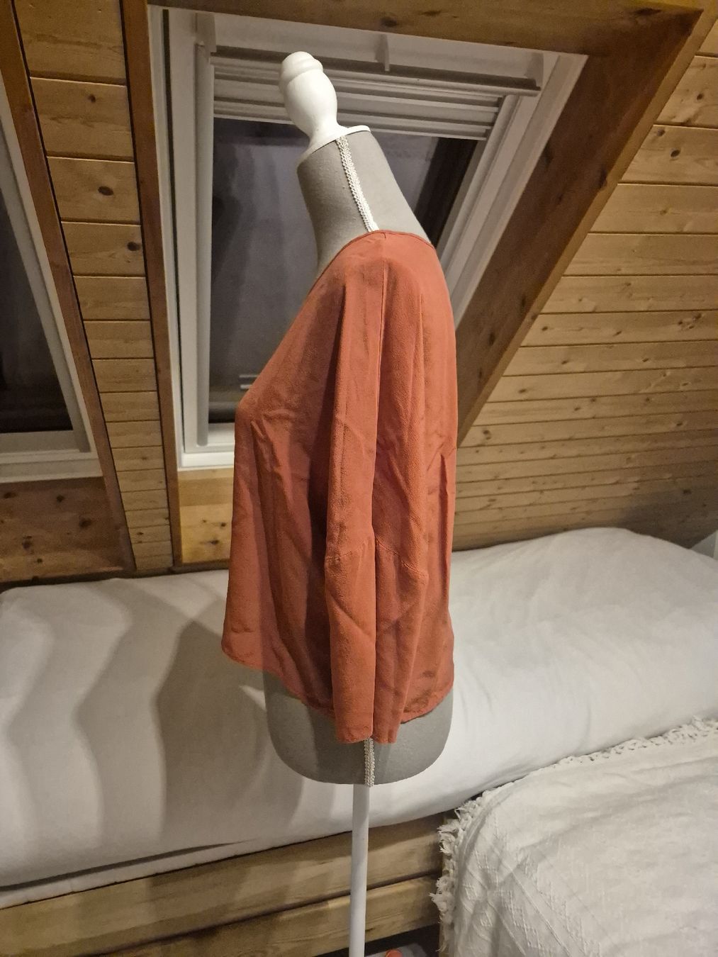 Zara Blusen: Zara Basic Bluse orange kurz geschnitten Grösse M Seide – Neu (gemäss Beschreibung) aus Zürich von Drago670 1