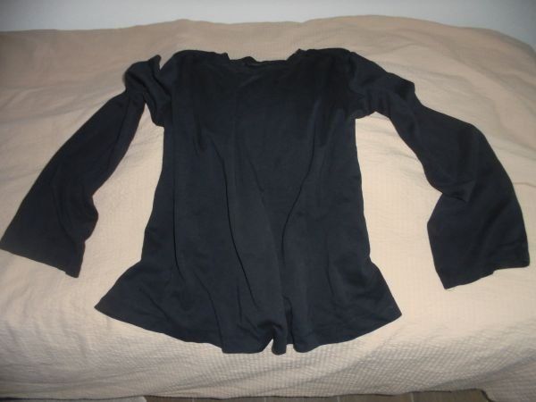 T-shirt: Pulli/Shirt Langarm Baumwolle Gr. 40-42 – Usato da Egliswil venduto da jimygbs