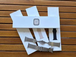 Apple Watch 8 45 mm Alu Silver GPS/4G + 5 cinturini inclusi