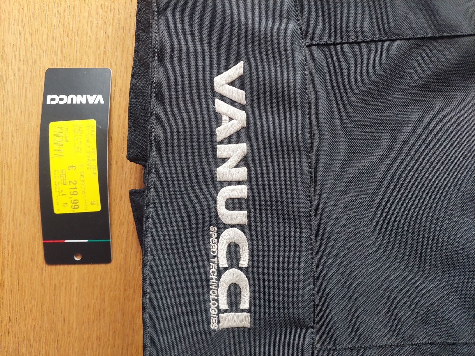 Vanucci Giacche: Vanucci Motorradjacke mit Protektor Gr. 48, Schwarz – Usato da Abtwil AG venduto da kidimagic1 3