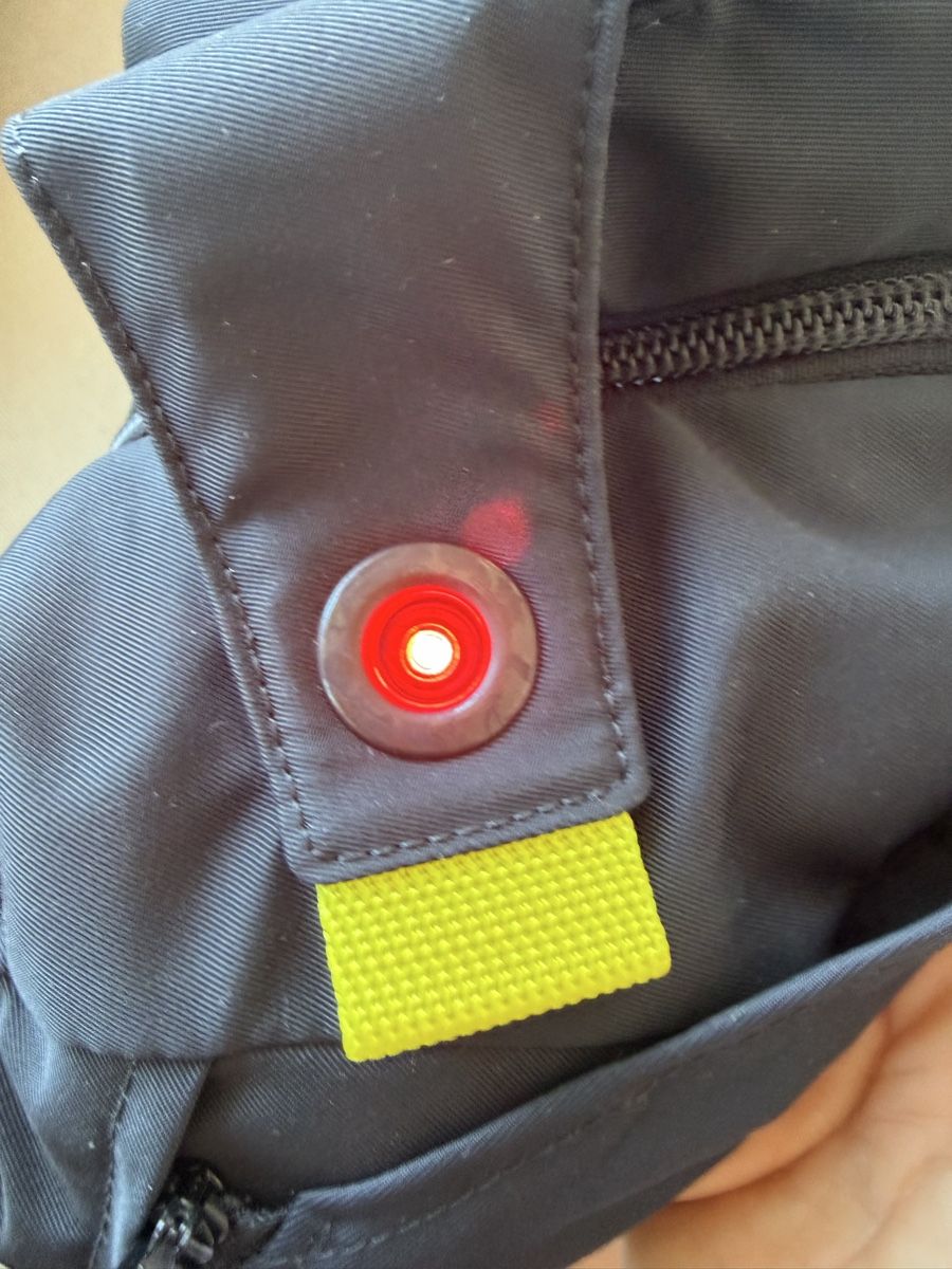 Helme: Hövding Velo Airbag – Gebraucht aus Zürich von bgg 3
