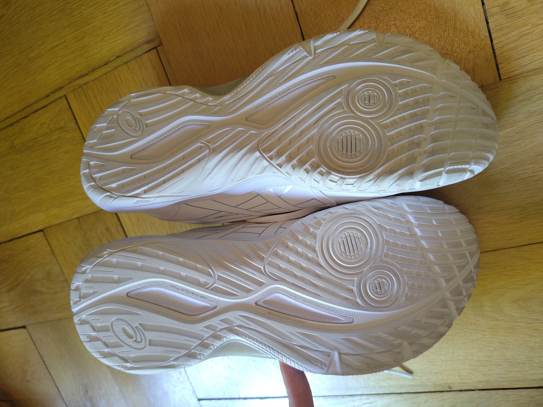 Asics Scarpe da donna: Sportschuh – Usato da Bern venduto da Linii 5