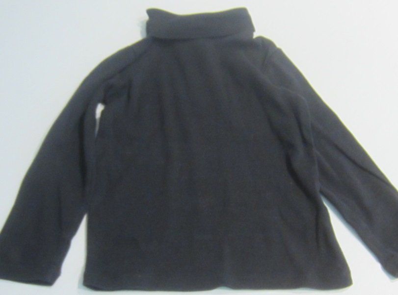 H&M Maglioni & Felpe: Kinder Rollkragen-Pulli (98/104) – Usato da Grüningen venduto da tienda100 1