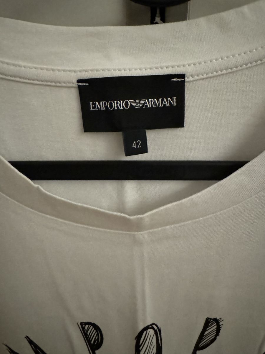 Armani T-shirt: Armani T-Shirt – Nuovo e nell'imballaggio originale da zufikon venduto da Jacky.N 1