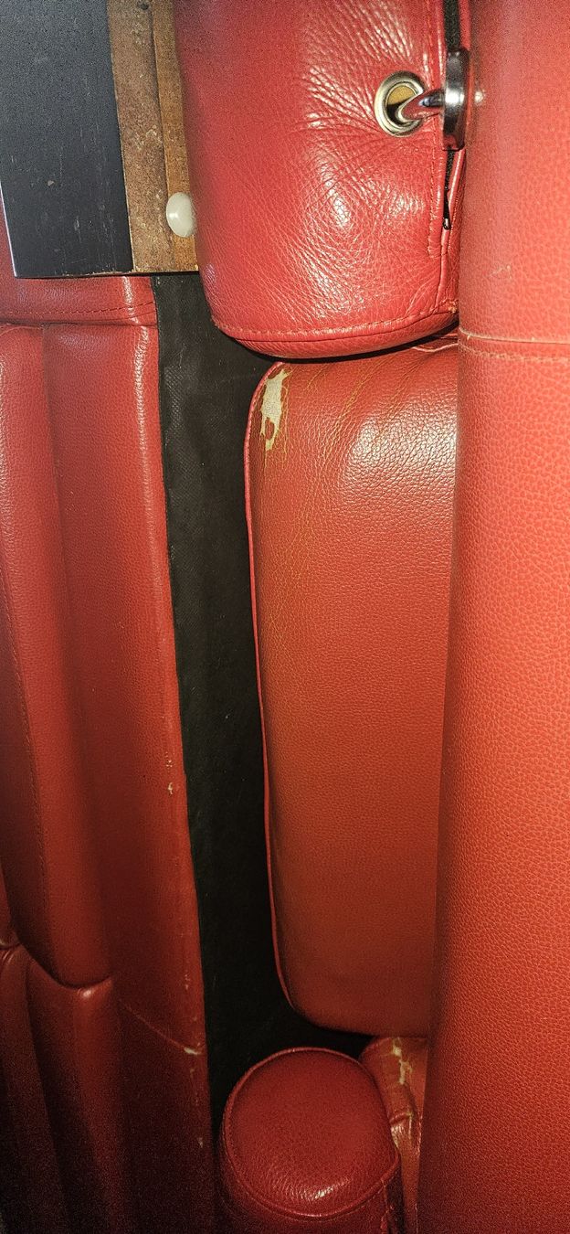 Divani: gratis 3-teiliges Ledersofa rot – Usato da Thun venduto da asi_7lzh 7