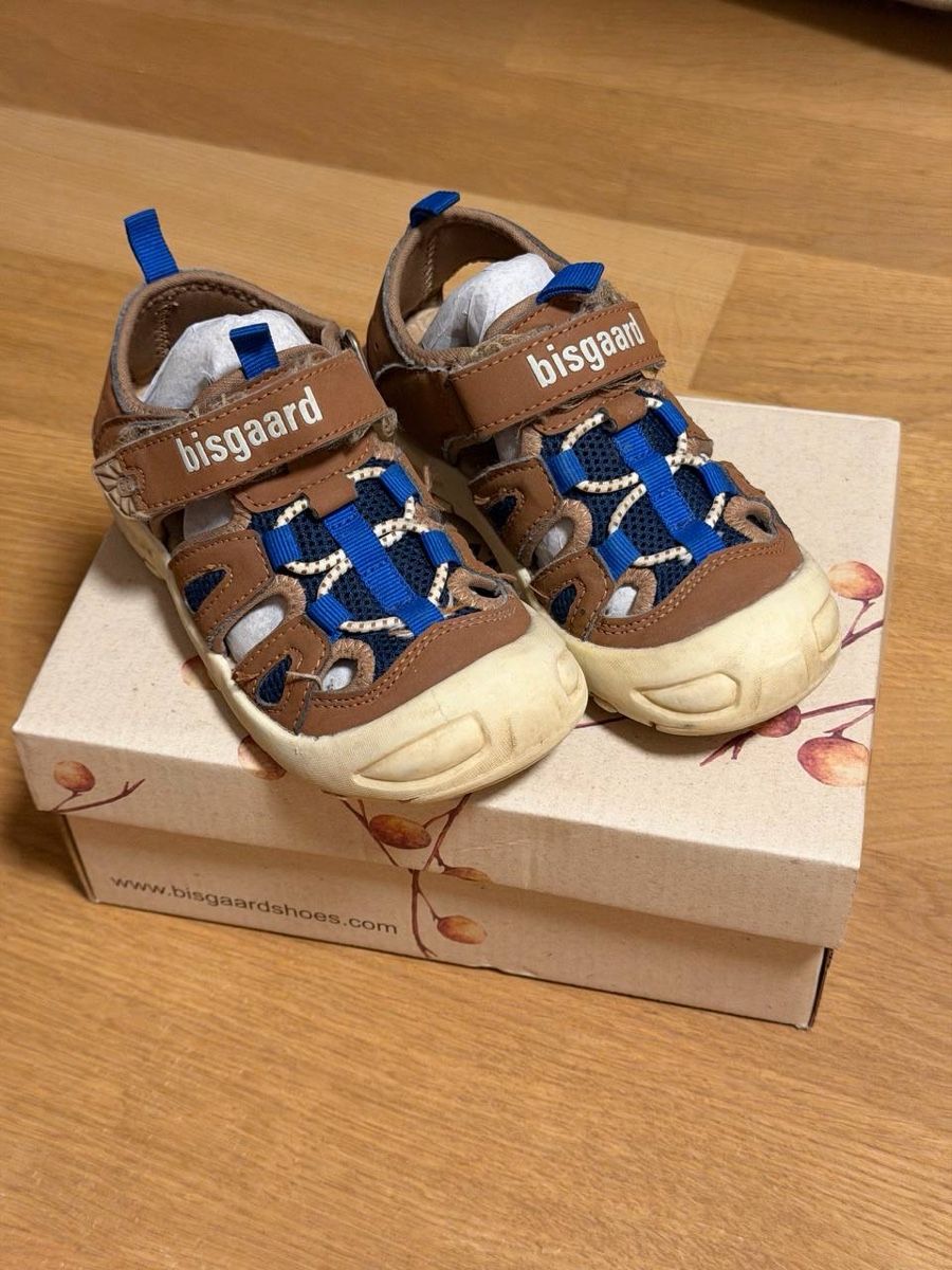 Bisgaard Schuhe für Jungen: Bisgaard Sandals, size 28 - good condition – Gebraucht aus Baar von jan_7w8m