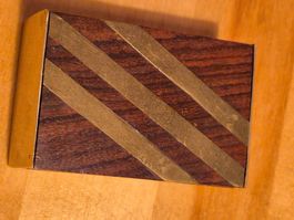 Boîte vintage en bois et laiton stylée