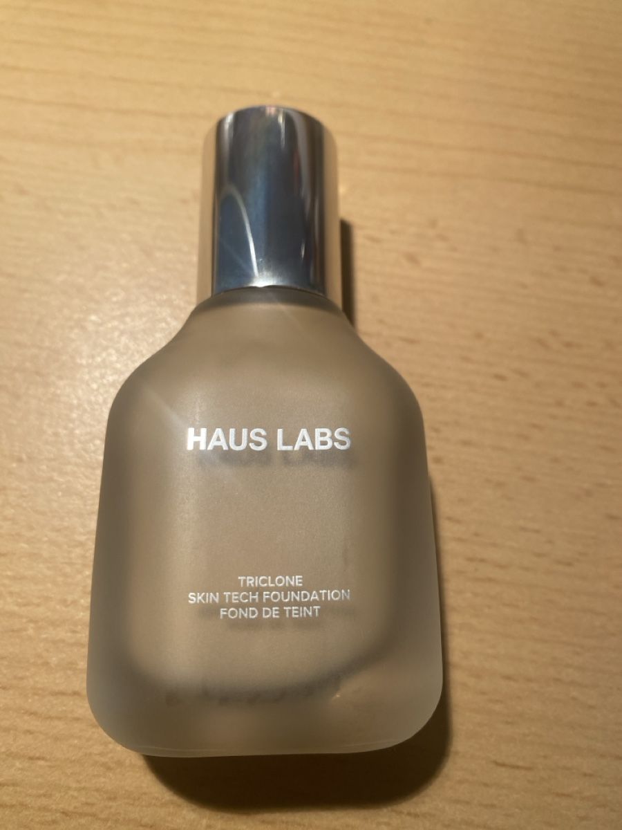 Make-up: Haus Labs Triclone Skin Tech Foundation – Neu (gemäss Beschreibung) aus Holziken von ilaaisa