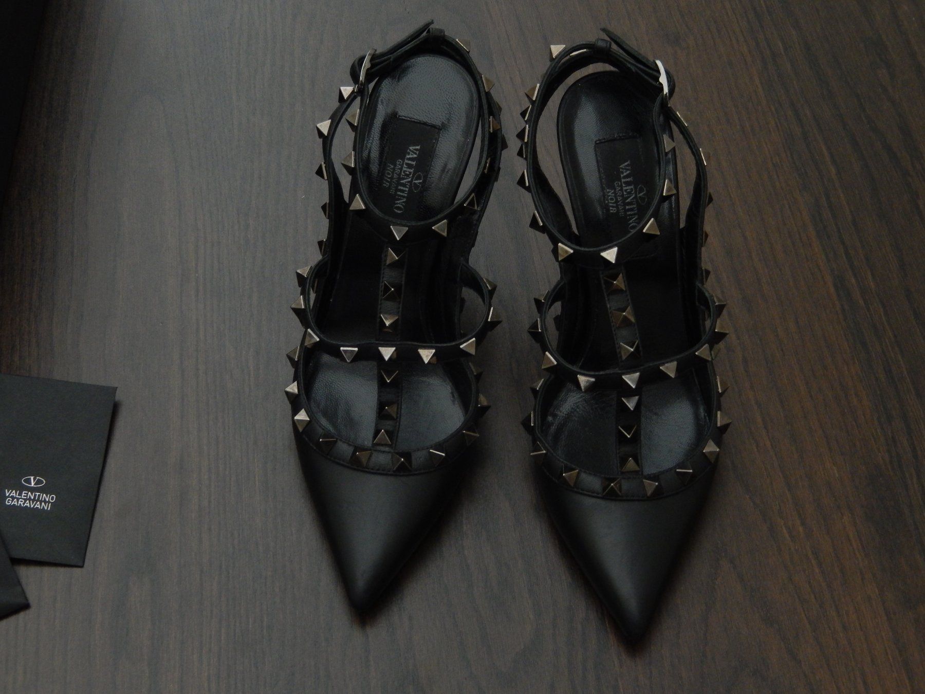 Valentino Scarpe da donna: Orig. VALENTINO NOIR Rockstud Pumps Gr. 36 – Usato da Tuggen venduto da vivira 7