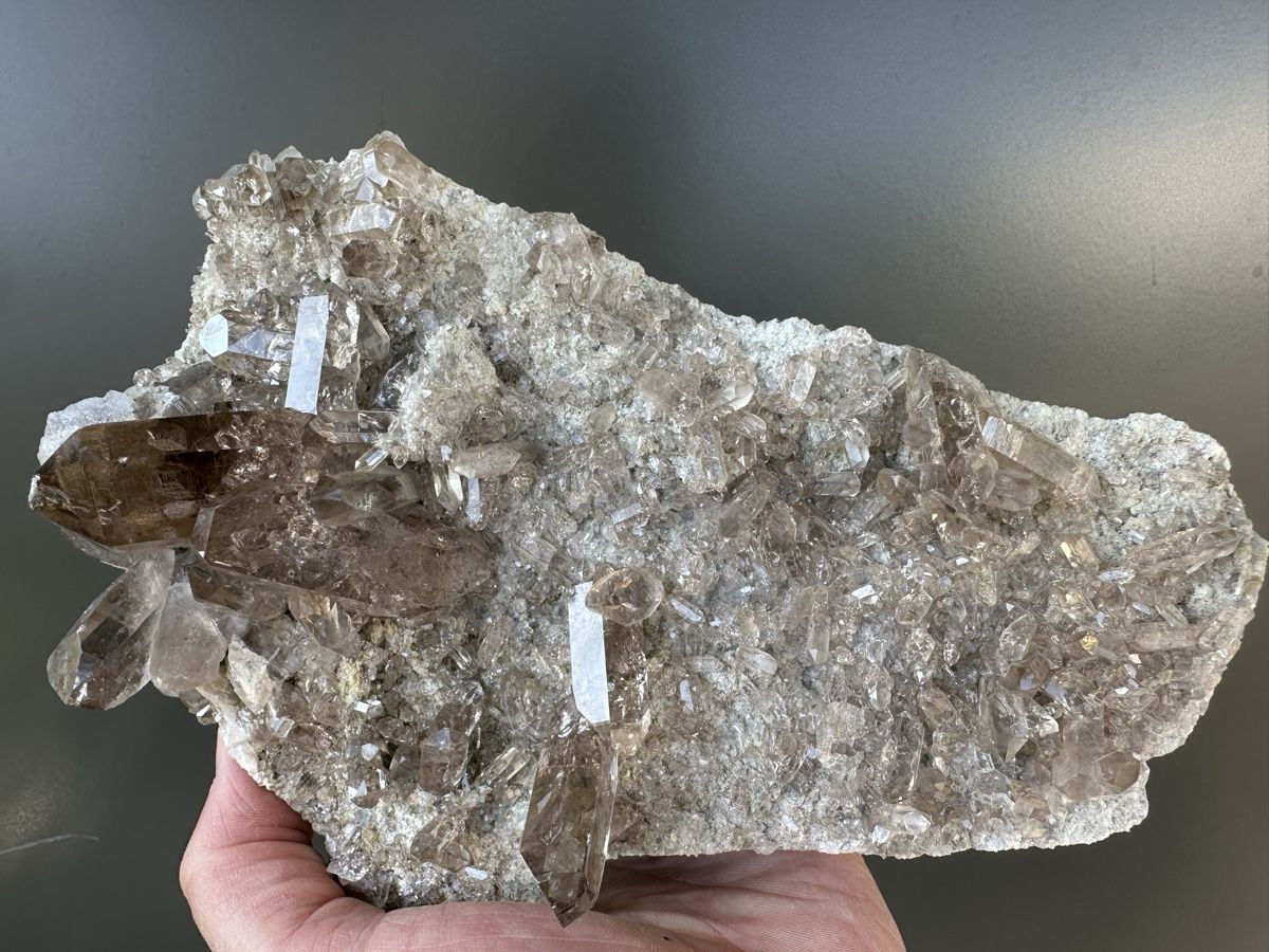 Minerali & Pietre curative: Rauchquarz Val Cavardiras – Usato da Oberuzwil venduto da Crystall0 6