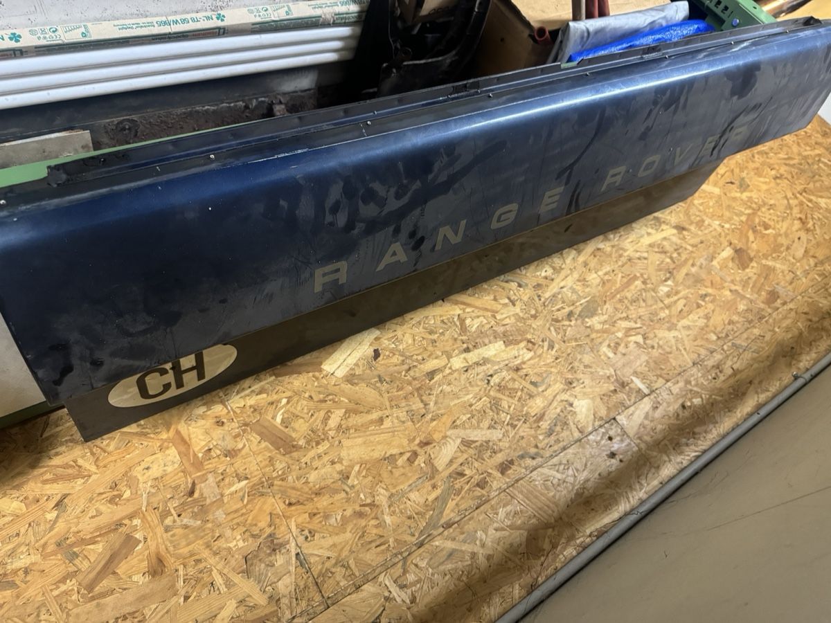 Land Rover Toutes les pièces auto: Heckklappe Unterteil Range Rover Classic, gebraucht, – D'occasion à Eschenbach SG par Gthom