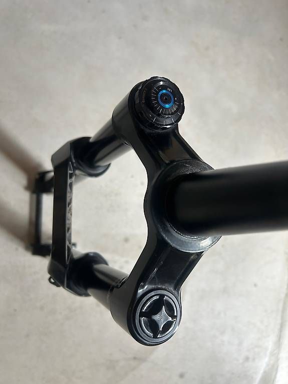 Pezzi di ricambio: Federgabel Rock Shox – Usato da Appenzell Meister. venduto da HolderioAI